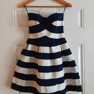 Sans Souci Sz XS Navy/White Stripe Dress